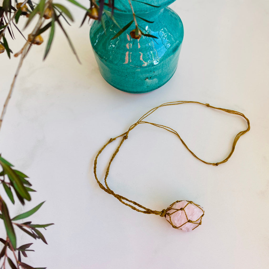 Macrame Pendant X Rose Quartz