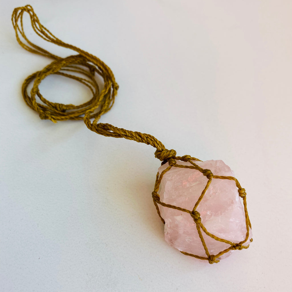 Macrame Pendant X Rose Quartz