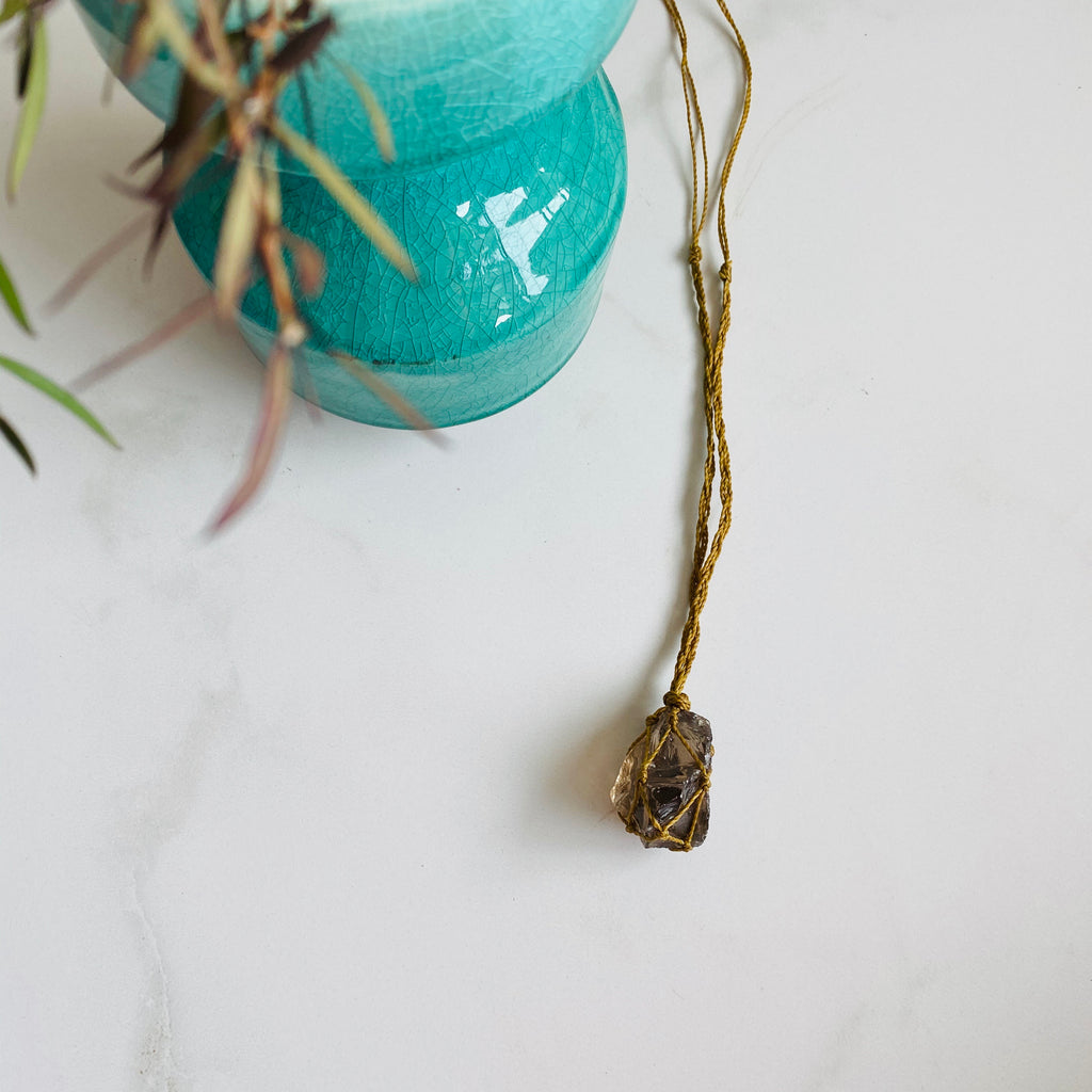 Macrame Pendant X Smoky Quartz